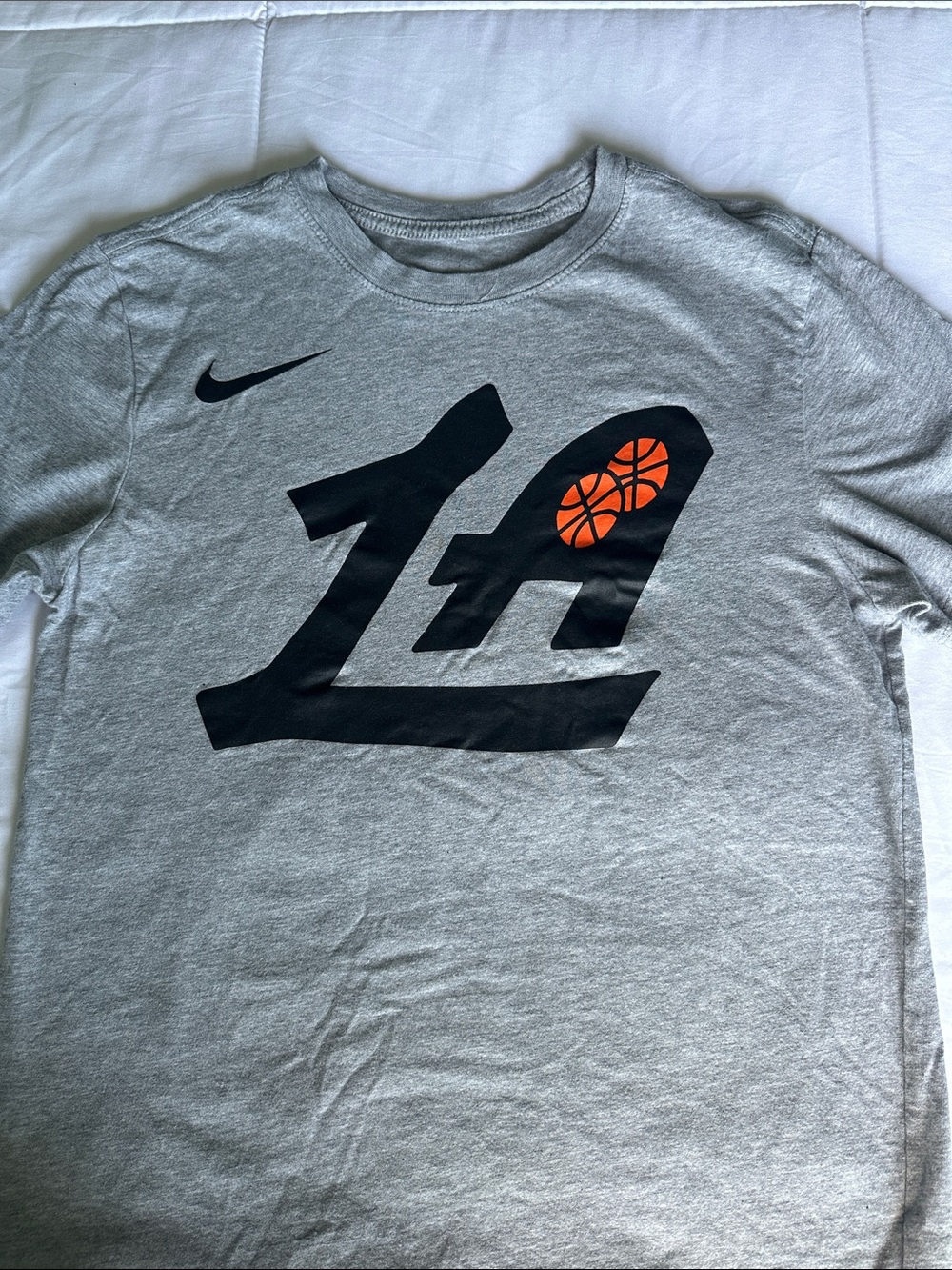 Nike Men’s Gray Short Sleeve Tee with Black LA Logo and Orange Basketball